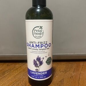 Petal Fresh Lavender Ant-Frizz Shampoo